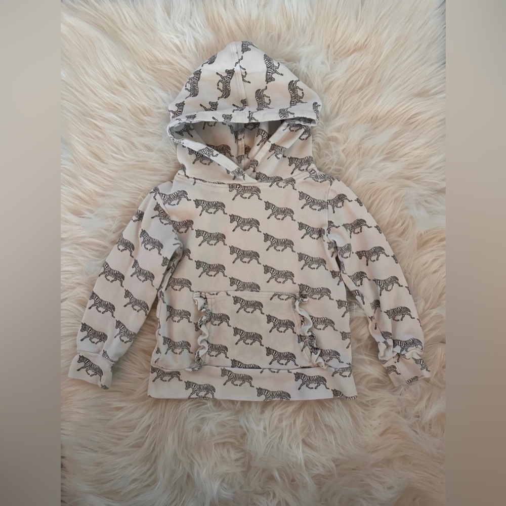 GUC Condition Kate Quinn Long Sleeve Hoodie Black & White Zebra Print  2T